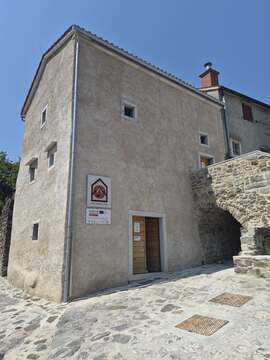 Hiša Zdravljica